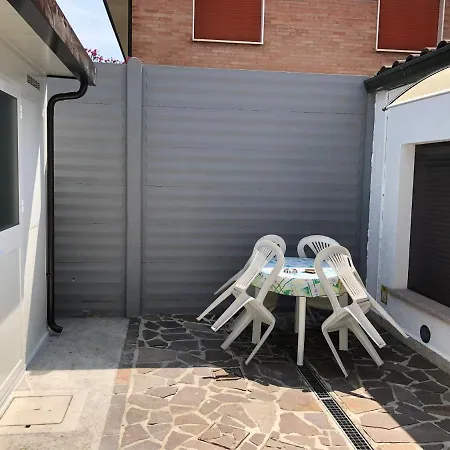 La Apartment *